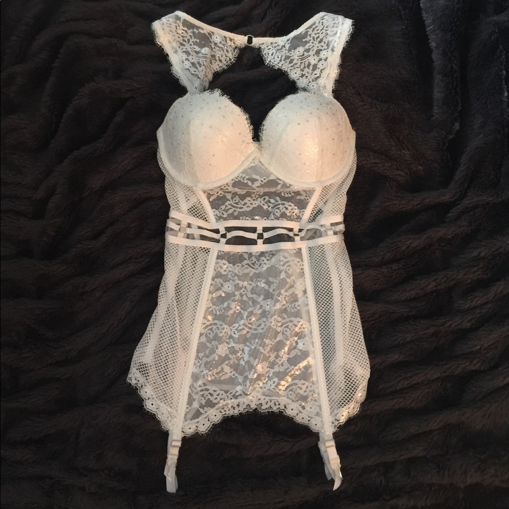 Victoria's Secret Chantilly Merrywidow!